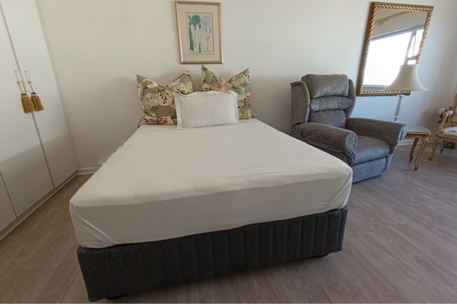 To Let 0 Bedroom Property for Rent in Mouille Point Western Cape